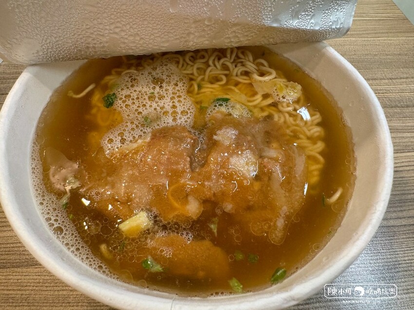 【7-11買泡麵】勝王拉麵推出泡麵好吃嗎？勝王牡蠣雞湯風味拉麵口味推薦！