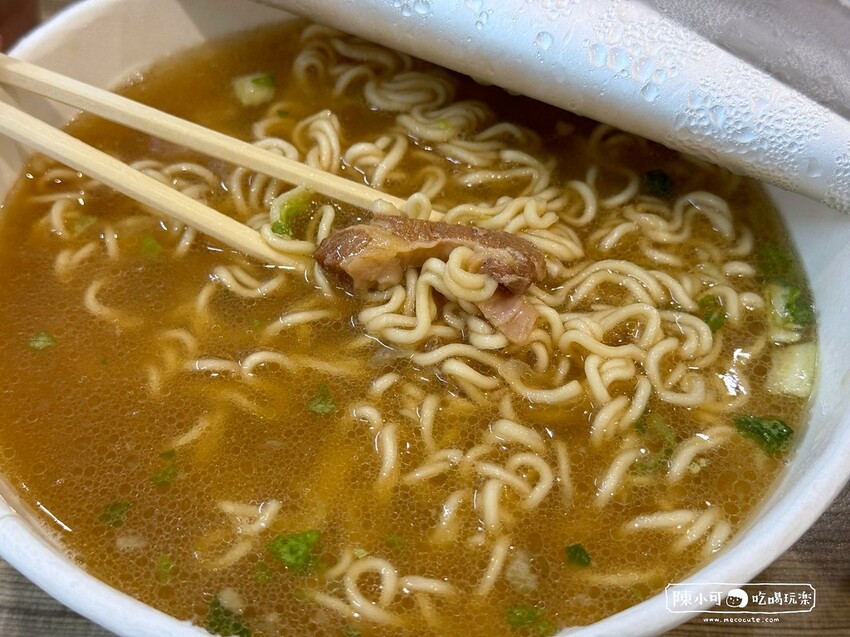 【7-11買泡麵】勝王拉麵推出泡麵好吃嗎？勝王牡蠣雞湯風味拉麵口味推薦！