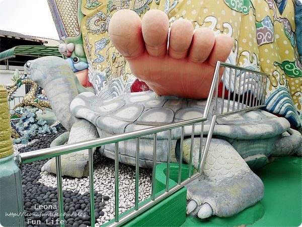 全台最大玄天上帝的腳