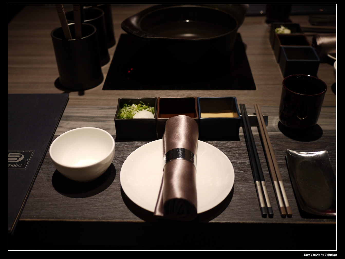 [合‧shabu (合‧鍋物)] 海產鮮, 肉質優, 燈光美, 氣氛佳, 美食與約會兼具的好地方~