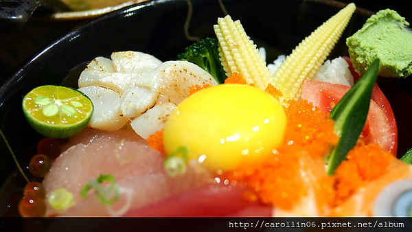 海人刺身丼飯專賣店:【食記】《海人刺身丼飯專賣店》西門町隱密好店 海人刺身丼飯專賣店:【食記】《海人刺身丼飯專賣店》西門町隱密好店