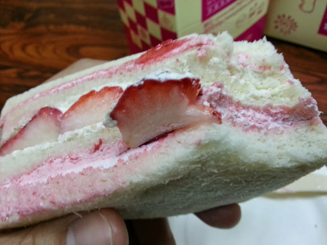 【團購】美食村~好吃的大湖草莓三明治