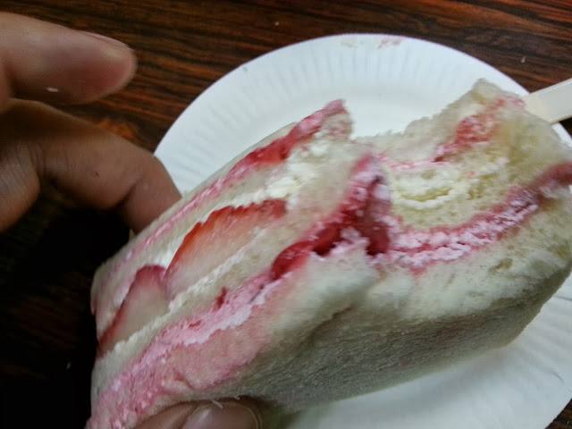 【團購】美食村~好吃的大湖草莓三明治