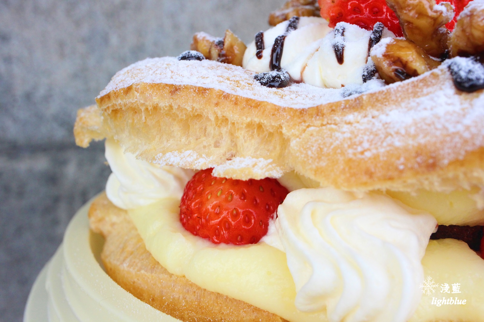 嘉義美食：淺藍 × 貓尾巴Cats tail～隨時都大排長龍的泡芙