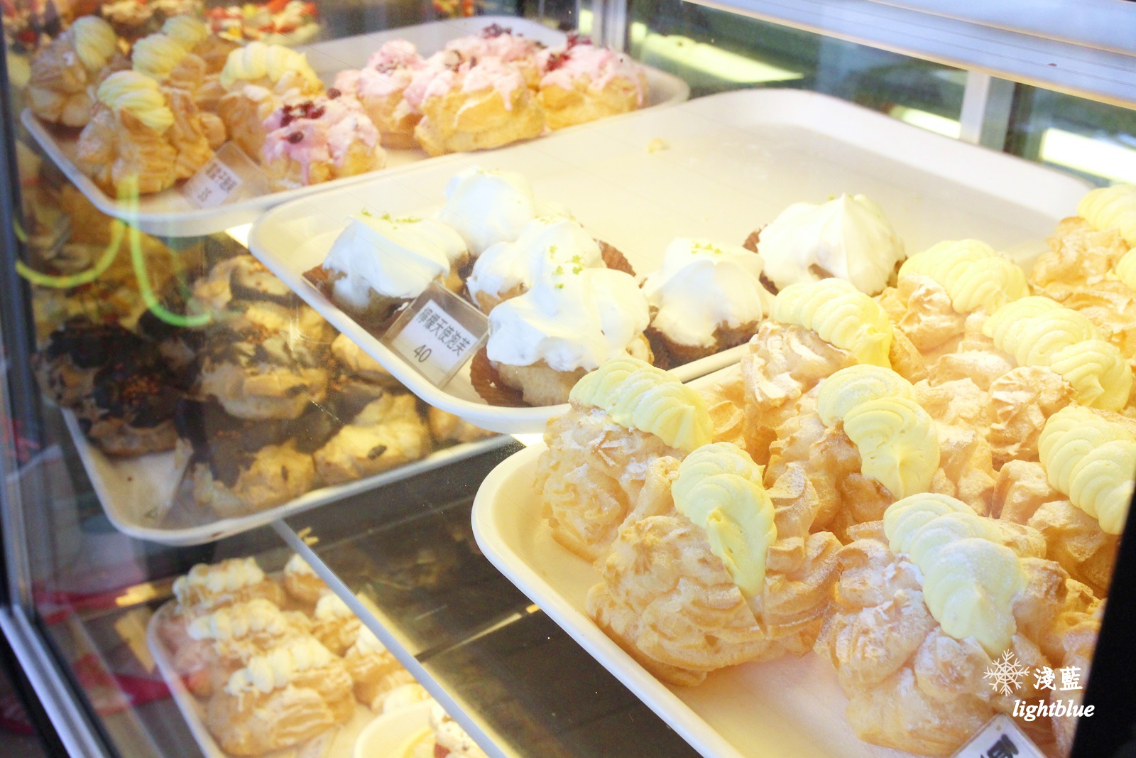 嘉義美食：淺藍 × 貓尾巴Cats tail～隨時都大排長龍的泡芙