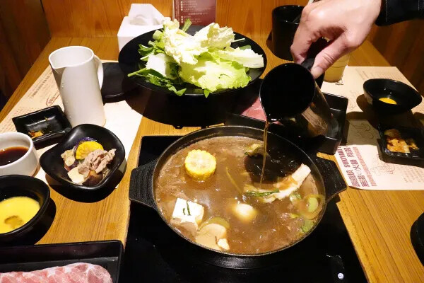 台北中正區日式吃到飽餐廳-台北車站一番地壽喜燒開封店,壽喜燒吃到飽台北,台北火車站附近美食聚餐餐廳(2025一番地菜單)