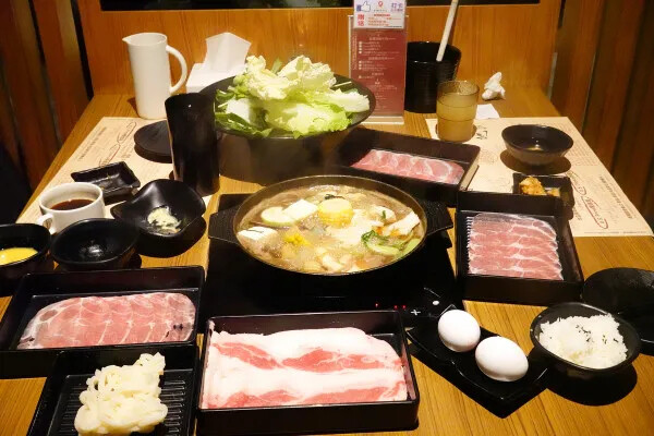 台北中正區日式吃到飽餐廳-台北車站一番地壽喜燒開封店,壽喜燒吃到飽台北,台北火車站附近美食聚餐餐廳(2025一番地菜單)