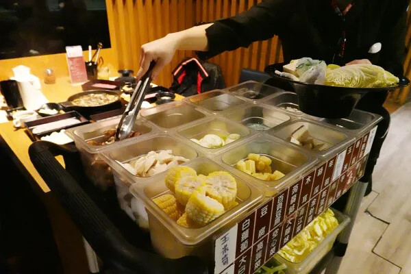 台北中正區日式吃到飽餐廳-台北車站一番地壽喜燒開封店,壽喜燒吃到飽台北,台北火車站附近美食聚餐餐廳(2025一番地菜單)