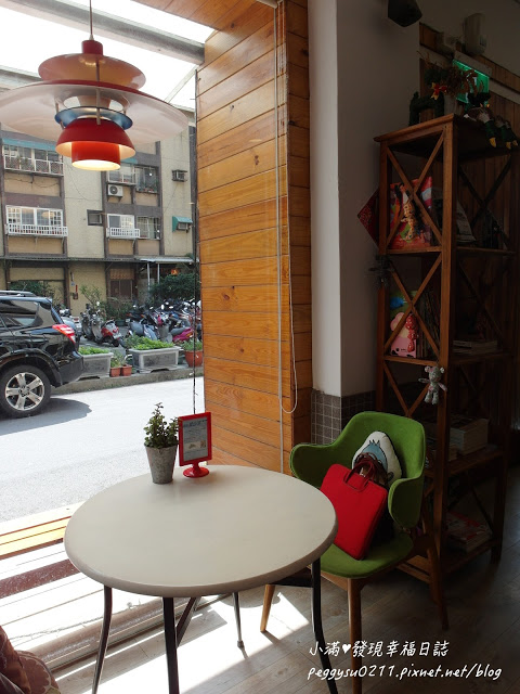 (新竹美食) 微幸福MiNi Love Cafe ❤ 從午餐吃到下午茶浪漫鄉村風與沙發椅賴在這就不想離開