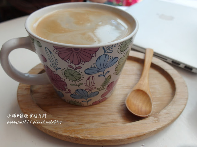 (新竹美食) 微幸福MiNi Love Cafe ❤ 從午餐吃到下午茶浪漫鄉村風與沙發椅賴在這就不想離開