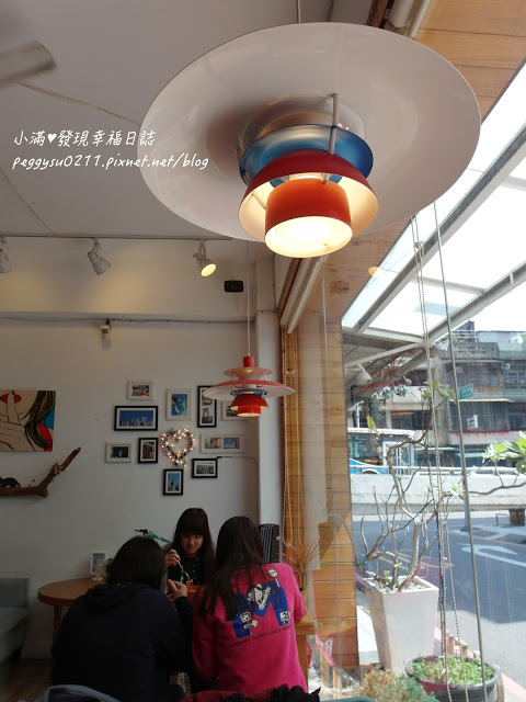 (新竹美食) 微幸福MiNi Love Cafe ❤ 從午餐吃到下午茶浪漫鄉村風與沙發椅賴在這就不想離開