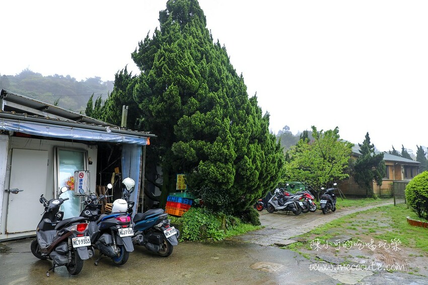 台北市北投區只賣四小時,網路推薦陽明山最好吃是這間!平日人潮大爆滿生意超好的土雞野菜推薦