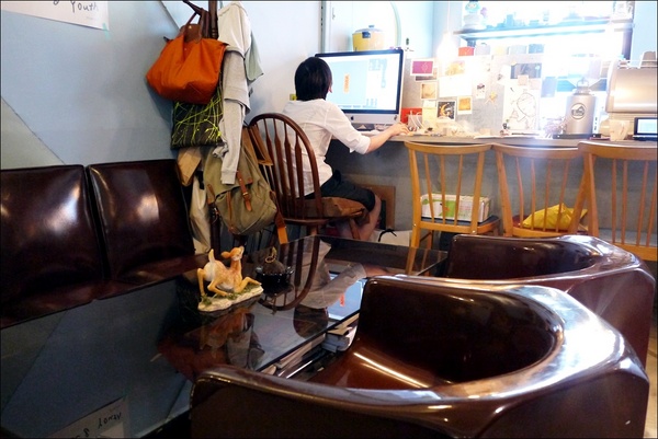 Dear dear 小路咖啡：古亭*菜市仔的文青秘密基地【小路咖啡】 迷路的你 很適合去