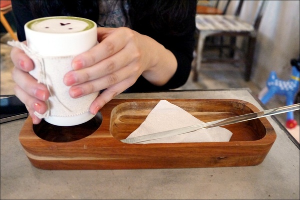 Dear dear 小路咖啡：古亭*菜市仔的文青秘密基地【小路咖啡】 迷路的你 很適合去