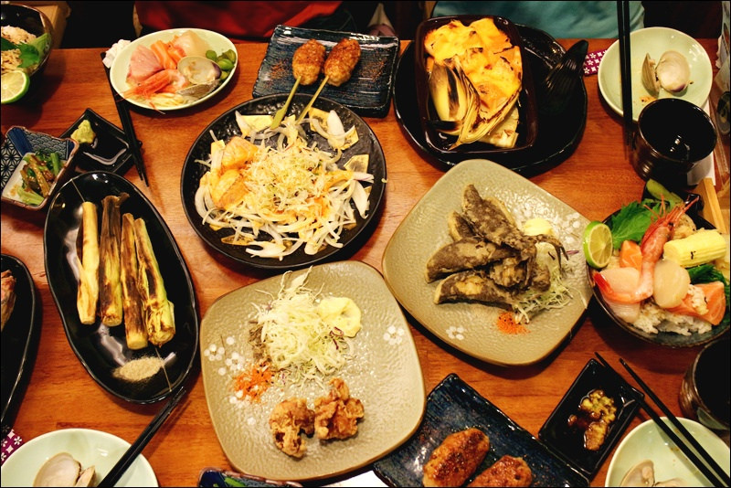 行天宮站日式料理 小六食堂 行天宮站日式料理 小六食堂