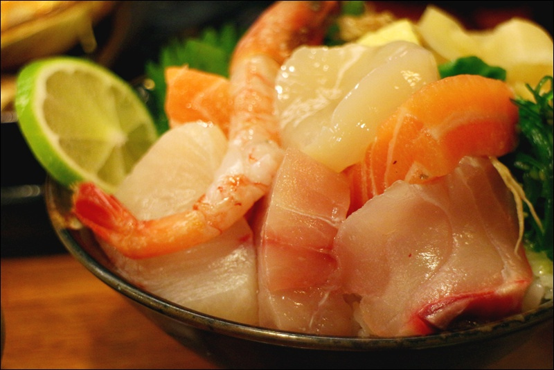 行天宮站日式料理 小六食堂 行天宮站日式料理 小六食堂