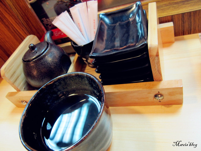 【食記】台北。高貴不貴的日本料理。小六食堂。