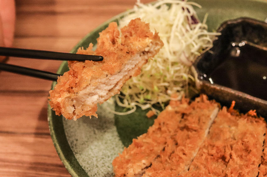 松江南京永遠排隊的平價丼飯/日本料理-小六食堂-(丼飯菜單) - Lexies Blog,寫食派