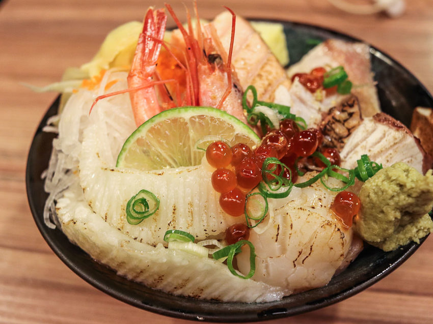 松江南京永遠排隊的平價丼飯/日本料理-小六食堂-(丼飯菜單) - Lexies Blog,寫食派