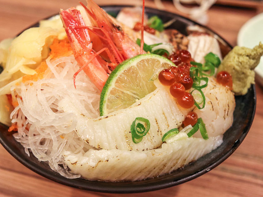 松江南京永遠排隊的平價丼飯/日本料理-小六食堂-(丼飯菜單) - Lexies Blog,寫食派