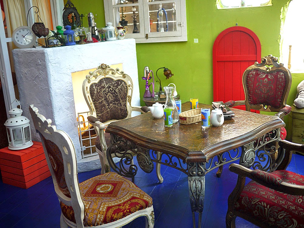 台北約會餐廳│士林捷運站伊莎貝拉風情館，我在床上用餐環境篇約訪