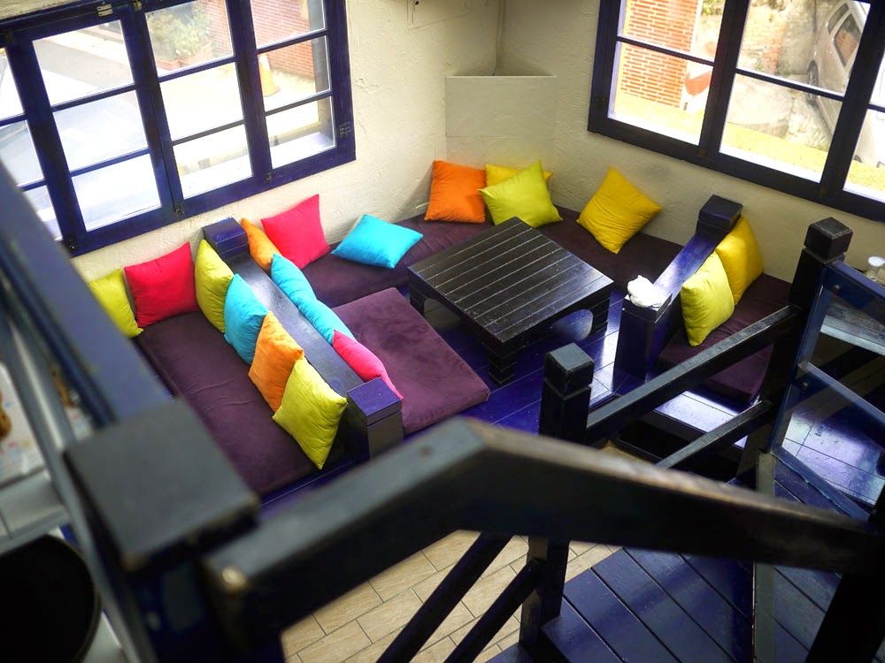 台北約會餐廳│士林捷運站伊莎貝拉風情館，我在床上用餐環境篇約訪