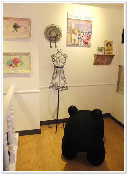 Oyami cafe：【Oyami cafe】 Mafia酸甜初體驗ღ超有料的海鮮燉飯ღ盆栽咖啡超好喝ღ