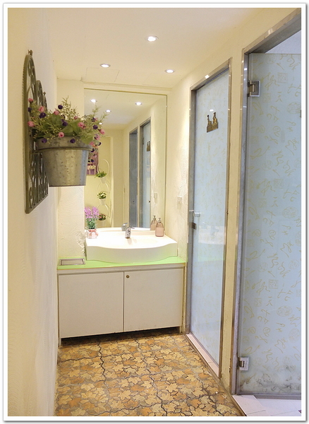 Oyami cafe：【Oyami cafe】 Mafia酸甜初體驗ღ超有料的海鮮燉飯ღ盆栽咖啡超好喝ღ