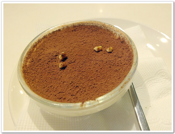 Oyami cafe：【Oyami cafe】 Mafia酸甜初體驗ღ超有料的海鮮燉飯ღ盆栽咖啡超好喝ღ