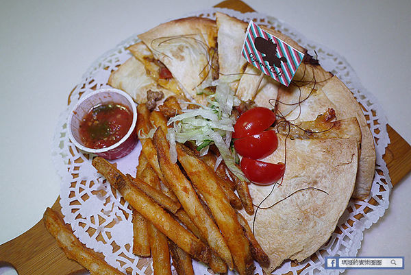 西門町咖啡館【Oyami Caf'e】獨立包廂用餐防疫安心餐廳/童話鄉村風咖啡館/西門町美食 西門町咖啡館【Oyami Caf'e】獨立包廂用餐防疫安心餐廳/童話鄉村風咖啡館/西門町美食