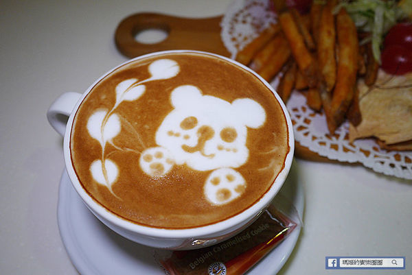 西門町咖啡館【Oyami Caf'e】獨立包廂用餐防疫安心餐廳/童話鄉村風咖啡館/西門町美食 西門町咖啡館【Oyami Caf'e】獨立包廂用餐防疫安心餐廳/童話鄉村風咖啡館/西門町美食