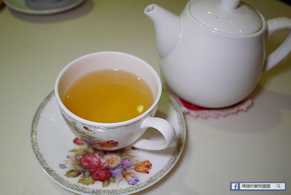 西門町咖啡館【Oyami Caf'e】獨立包廂用餐防疫安心餐廳/童話鄉村風咖啡館/西門町美食 西門町咖啡館【Oyami Caf'e】獨立包廂用餐防疫安心餐廳/童話鄉村風咖啡館/西門町美食