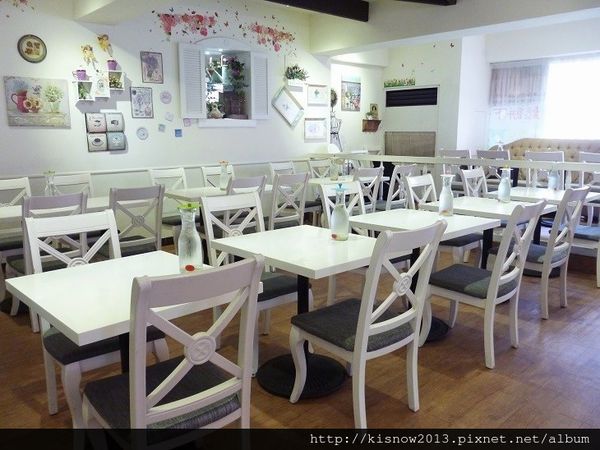 Oyami cafe：夢幻童話的空間,提供美味鬆餅和義大利麵-台北下午茶西門町餐廳Oyami Cafe体驗心得