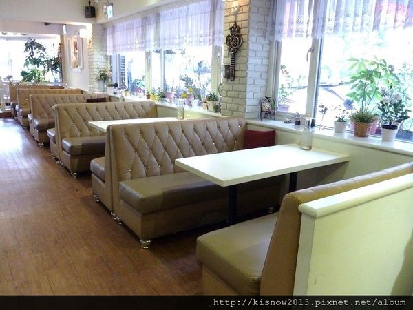 Oyami cafe：夢幻童話的空間,提供美味鬆餅和義大利麵-台北下午茶西門町餐廳Oyami Cafe体驗心得