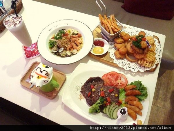 Oyami cafe：夢幻童話的空間,提供美味鬆餅和義大利麵-台北下午茶西門町餐廳Oyami Cafe体驗心得