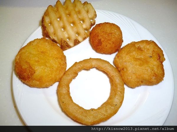 Oyami cafe：夢幻童話的空間,提供美味鬆餅和義大利麵-台北下午茶西門町餐廳Oyami Cafe体驗心得