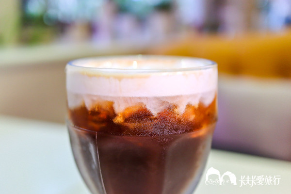 Oyami cafe：台北西門町下午茶-Oyami cafe｜龍蝦義大利麵霸氣登場夢幻甜點下午茶披薩