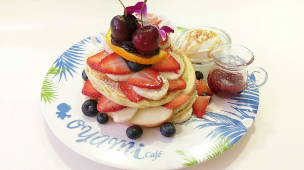 Oyami cafe：Oyami cafe-台北下午茶推薦  超少女風的西門町餐廳  義大利麵、鬆餅、飲品應有盡有