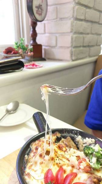 Oyami cafe：Oyami cafe-台北下午茶推薦  超少女風的西門町餐廳  義大利麵、鬆餅、飲品應有盡有