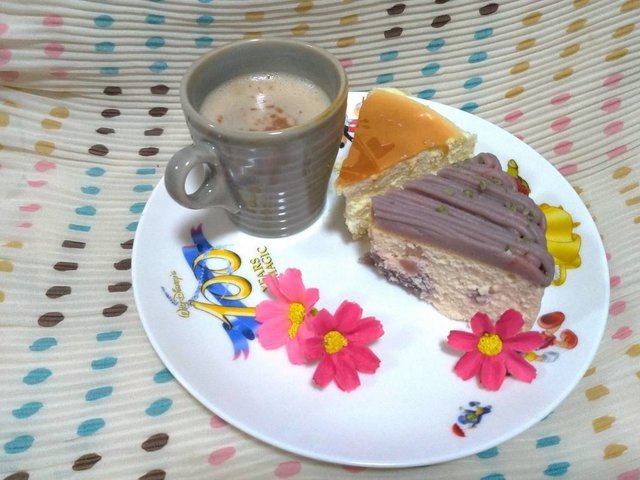 簡單真實的甜點，彌月蛋糕推薦~起士公爵/純粹原味+雪釀香芋乳酪蛋糕，不只漂亮.更是美味!