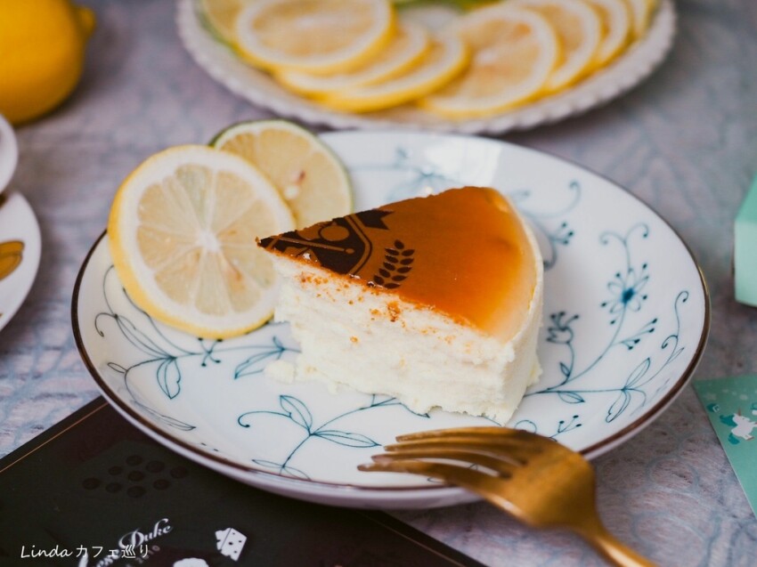 彌月禮盒推薦 ⟪ 起士公爵 ⟫ 蜜韻青檸乳酪蛋糕 / 北國藍莓乳酪蛋糕開箱|六吋繽紛彩盒