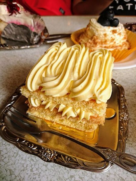 23559599_1688817111149971_1356255999544280682_n