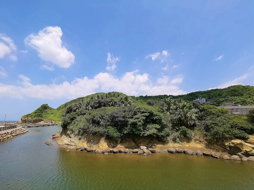 【基隆中正區景點】和平島海角樂園~通往傳說中秘境阿拉寶灣│海景雷達站咖啡│戶外玩沙玩水親子同樂 - 旅遊夜市趴趴走