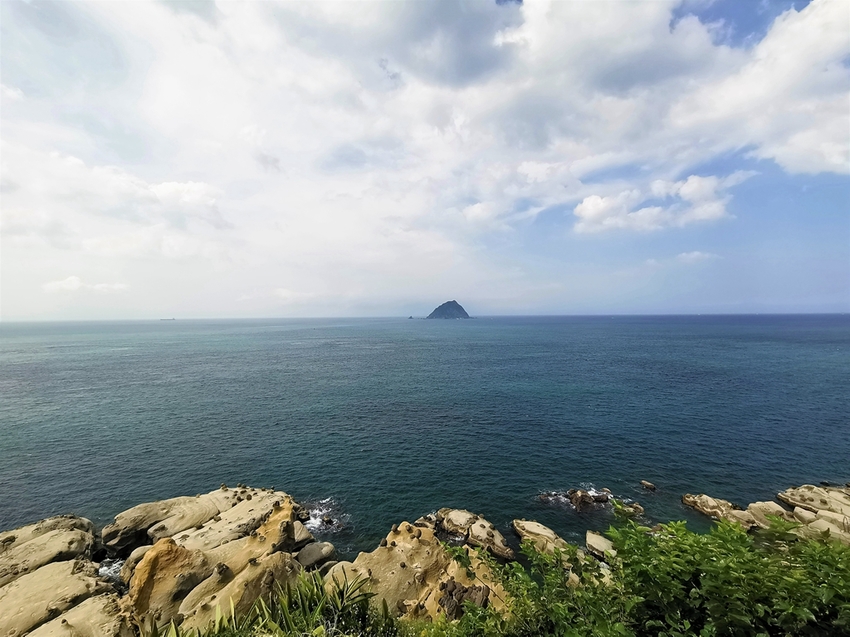【基隆中正區景點】和平島海角樂園~通往傳說中秘境阿拉寶灣│海景雷達站咖啡│戶外玩沙玩水親子同樂 - 旅遊夜市趴趴走
