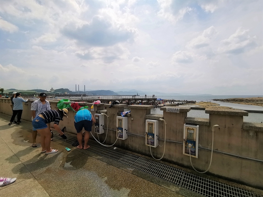 【基隆中正區景點】和平島海角樂園~通往傳說中秘境阿拉寶灣│海景雷達站咖啡│戶外玩沙玩水親子同樂 - 旅遊夜市趴趴走