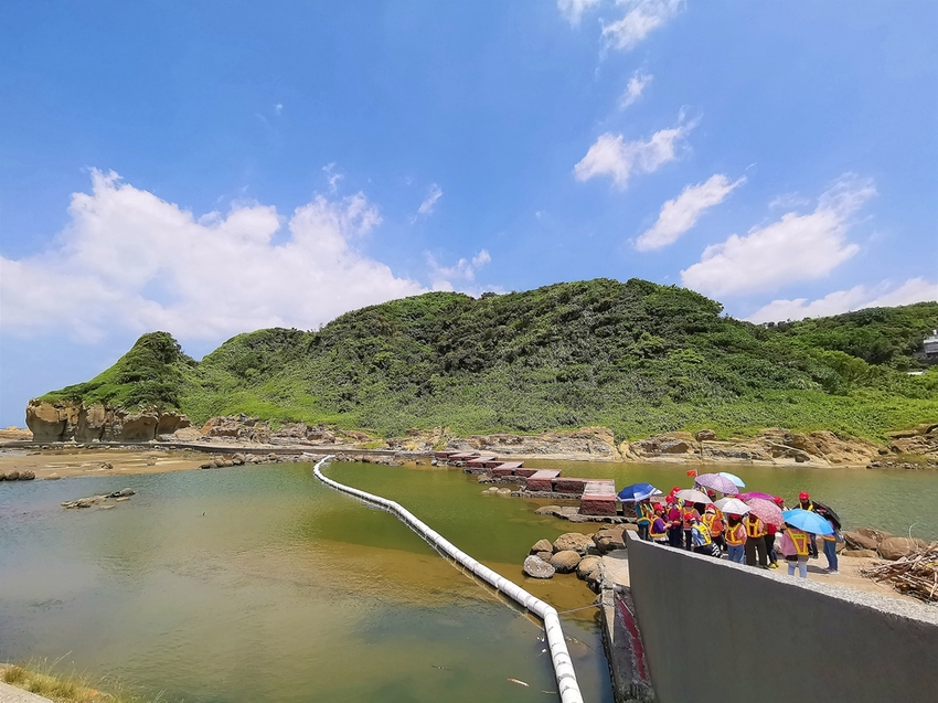 【基隆中正區景點】和平島海角樂園~通往傳說中秘境阿拉寶灣│海景雷達站咖啡│戶外玩沙玩水親子同樂 - 旅遊夜市趴趴走