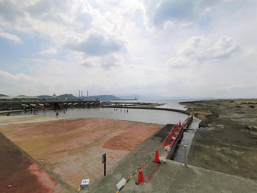 【基隆中正區景點】和平島海角樂園~通往傳說中秘境阿拉寶灣│海景雷達站咖啡│戶外玩沙玩水親子同樂 - 旅遊夜市趴趴走
