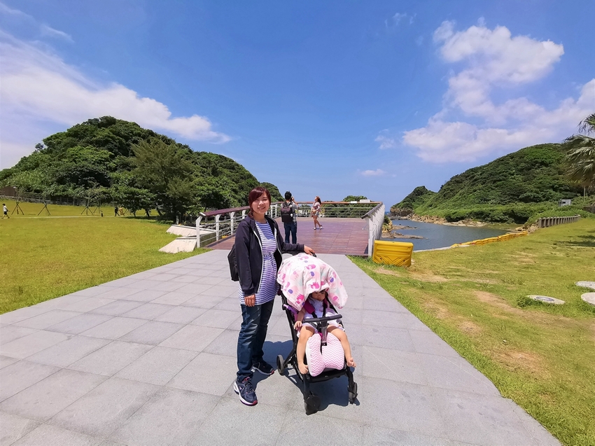 【基隆中正區景點】和平島海角樂園~通往傳說中秘境阿拉寶灣│海景雷達站咖啡│戶外玩沙玩水親子同樂 - 旅遊夜市趴趴走