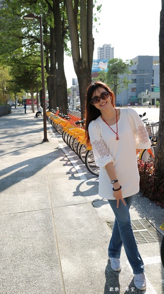 秋紅谷廣場：【台中旅遊】踏青散步的好地方-秋紅谷@西屯區