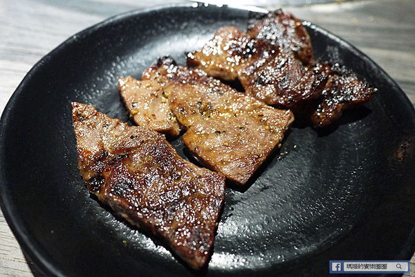 台北東區【好客燒烤酒吧-台北忠孝店】658&888火烤吃到飽！東區燒烤酒吧。火鍋。燒烤吃到飽。捷運忠孝復興美食